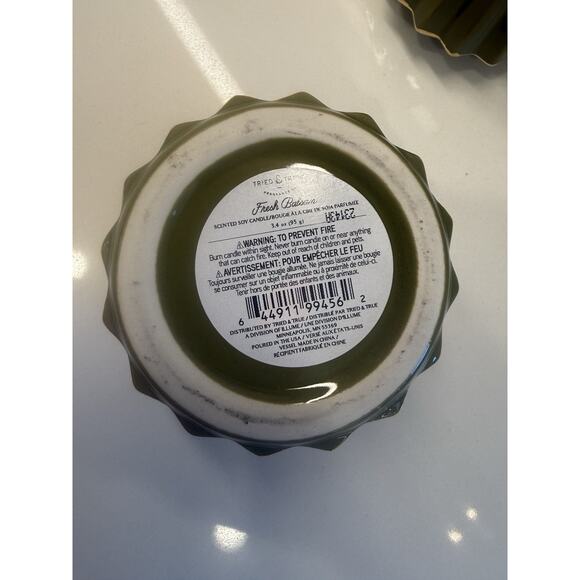 Illume Tried and True Decorative Soy Candle - Fresh Balsam Scent - Picture 5 of 5